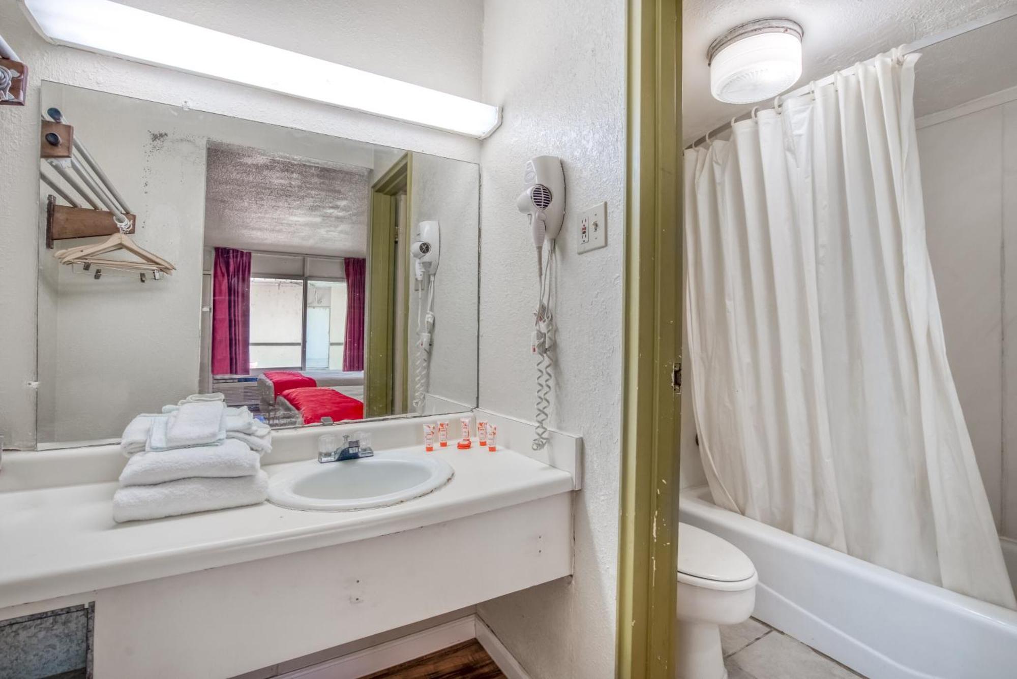 Oyo Hotel Brownwood Hwy 67 Екстер'єр фото